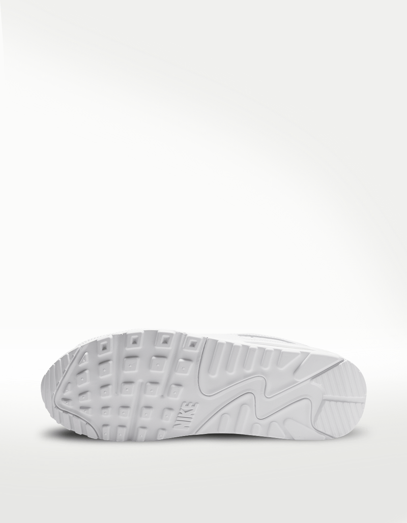 Las Nike Air Max 90 “Reflective” son elegantes de día y perfectas para irse  de fiesta de noche