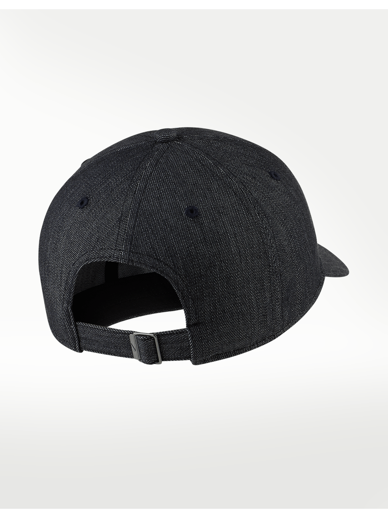 Gorra Nike Sportswear Heritage86 Swoosh Color Negro