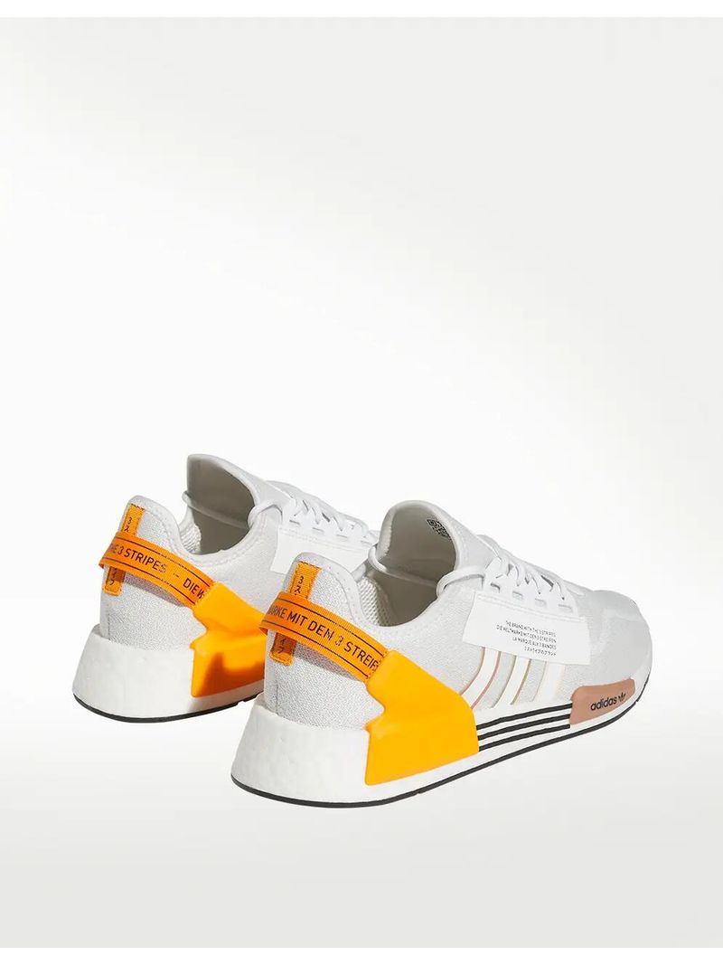 Adidas store nrm r1