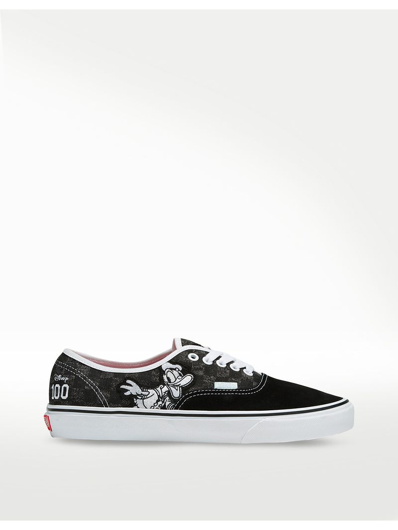 Meninas com best sale tenis vans