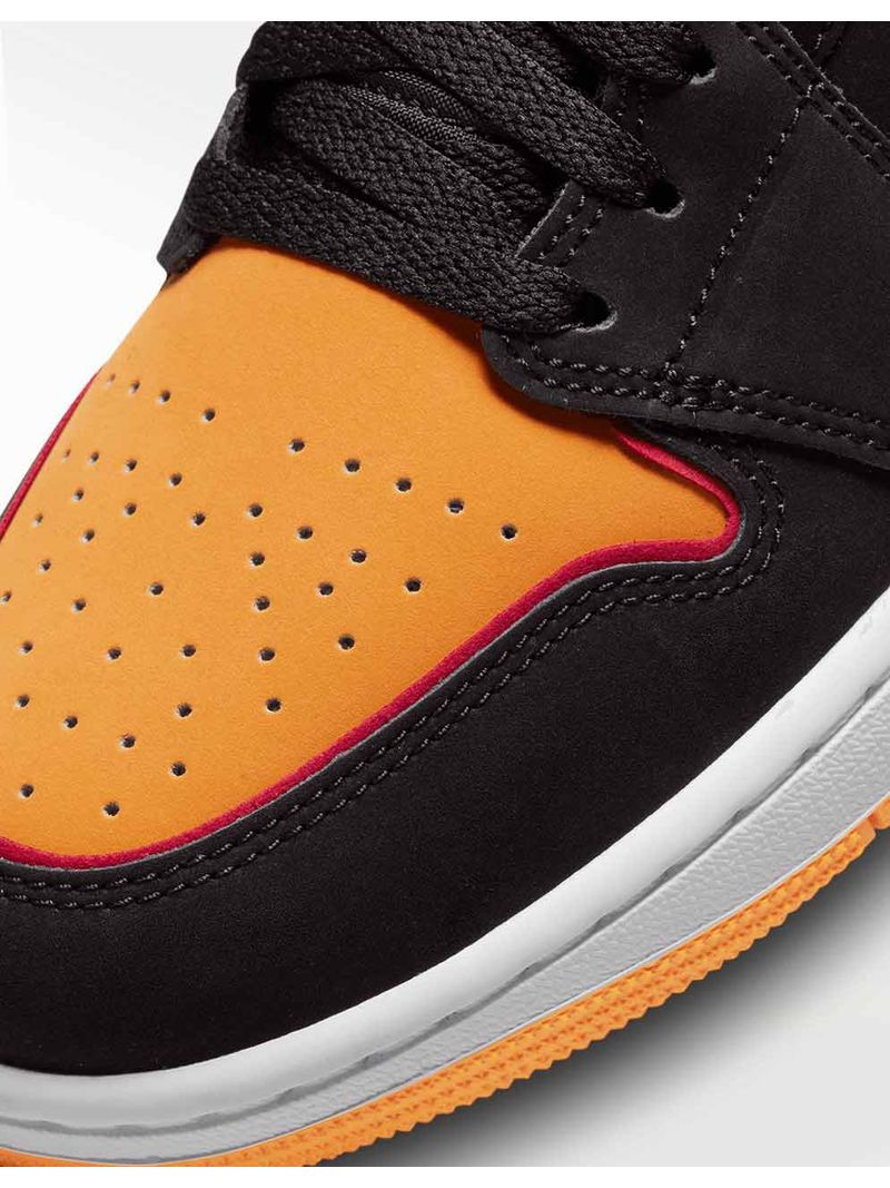 Jordan negros con naranja online