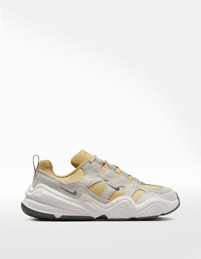 TENIS NIKE  TECH HERA