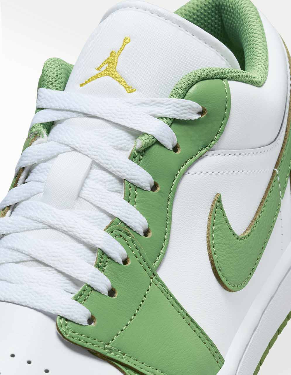 Green jordans hotsell