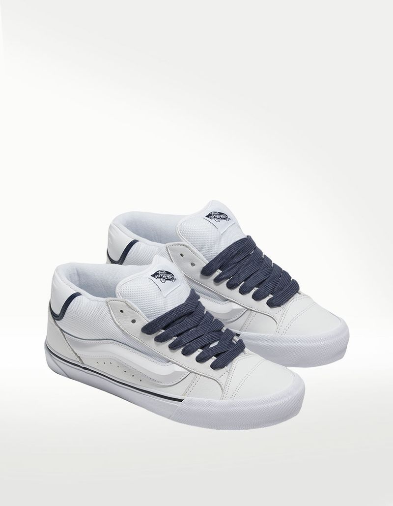 VN000CQ9WHT-4