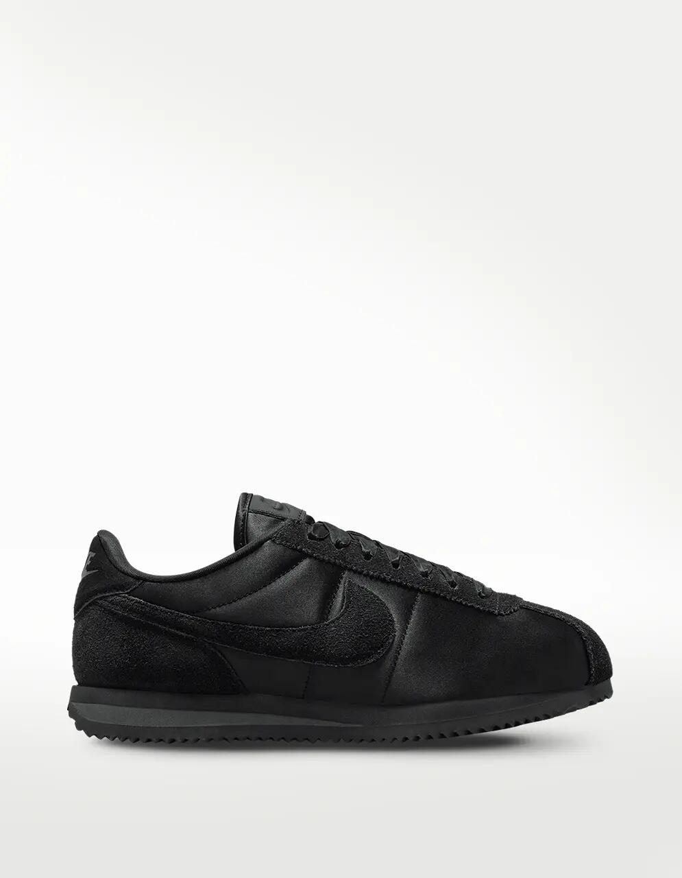 Nike cortez negras mujer on sale