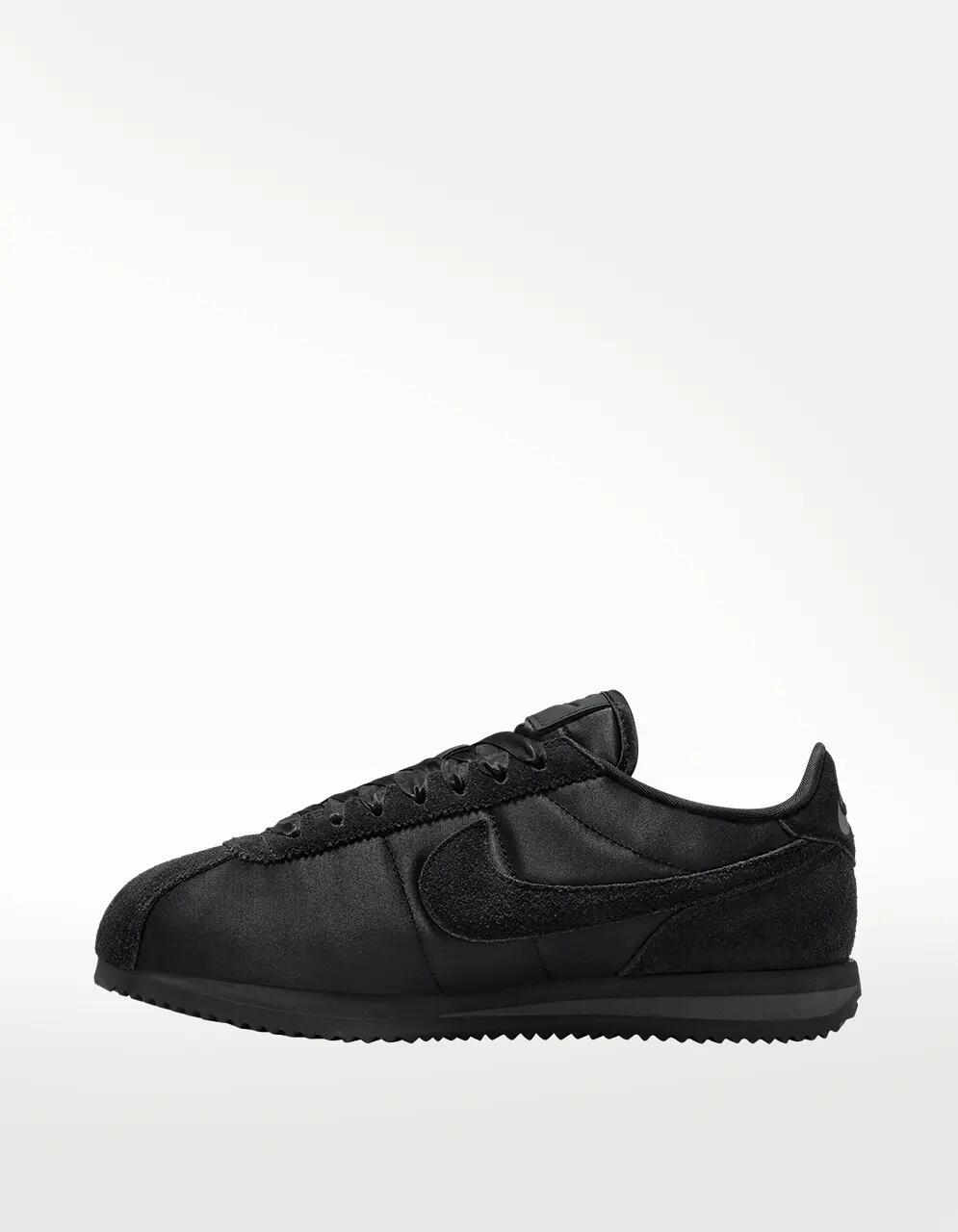 Nike cortez negro con blanco on sale