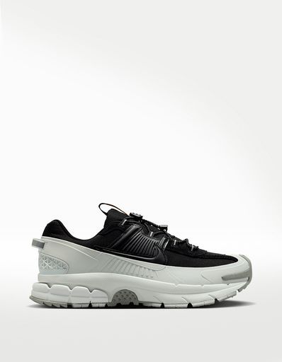 TENIS NIKE VOMERO ROAM