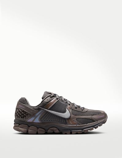TENIS NIKE ZOOM VOMERO 5