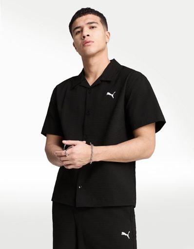 PLAYERA PUMA WARDROBE ESS SEERSUCKER RELAXED  WV