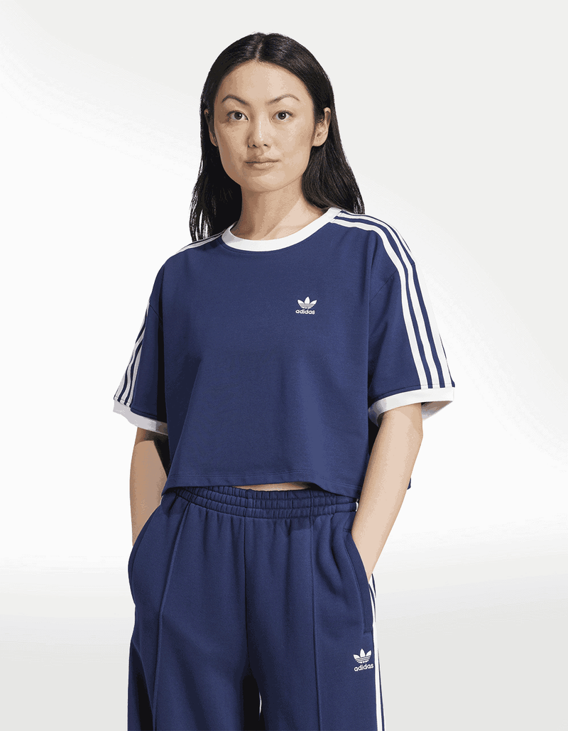 JC8151_2_APPAREL_On Model_Standard View_transparent_58_11zon.png
