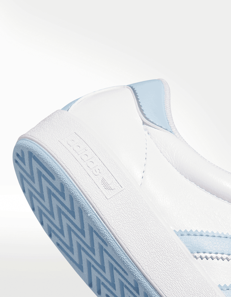 JP5653_9_FOOTWEAR_Photography_Detail-View-2_transparent_7_11zon.png