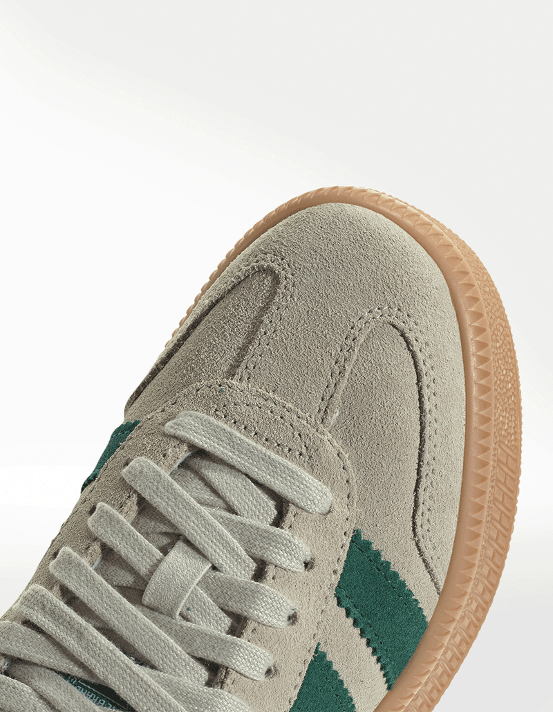 JQ9886_9_FOOTWEAR_Photography_Detail-View-2_transparent.png