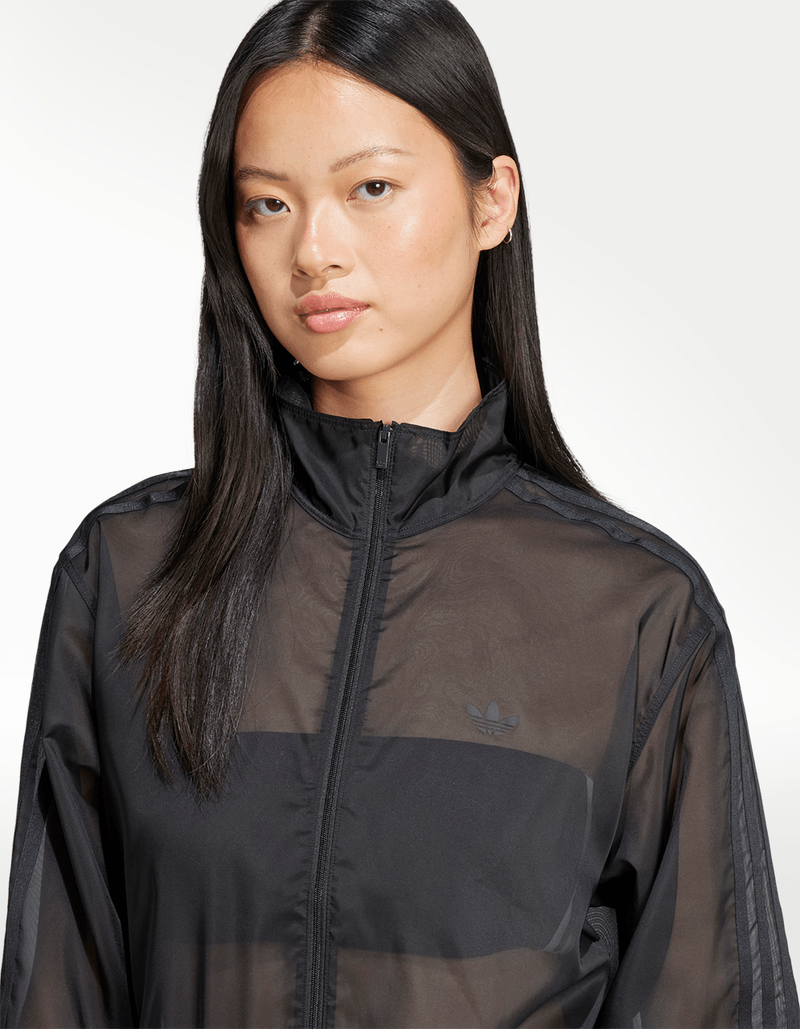 JN6130_5_APPAREL_On Model_Detail View 1_transparent.png