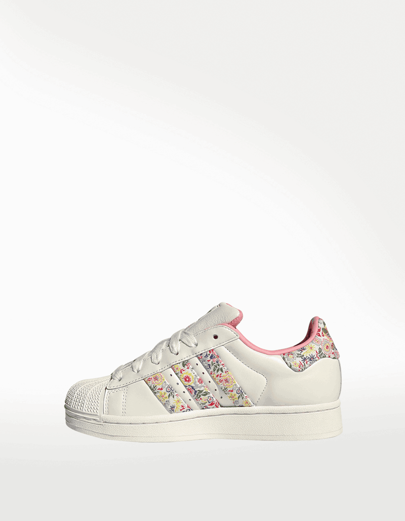 JI0200_5_FOOTWEAR_Photography_Side Medial Center View_transparent_22_11zon.png