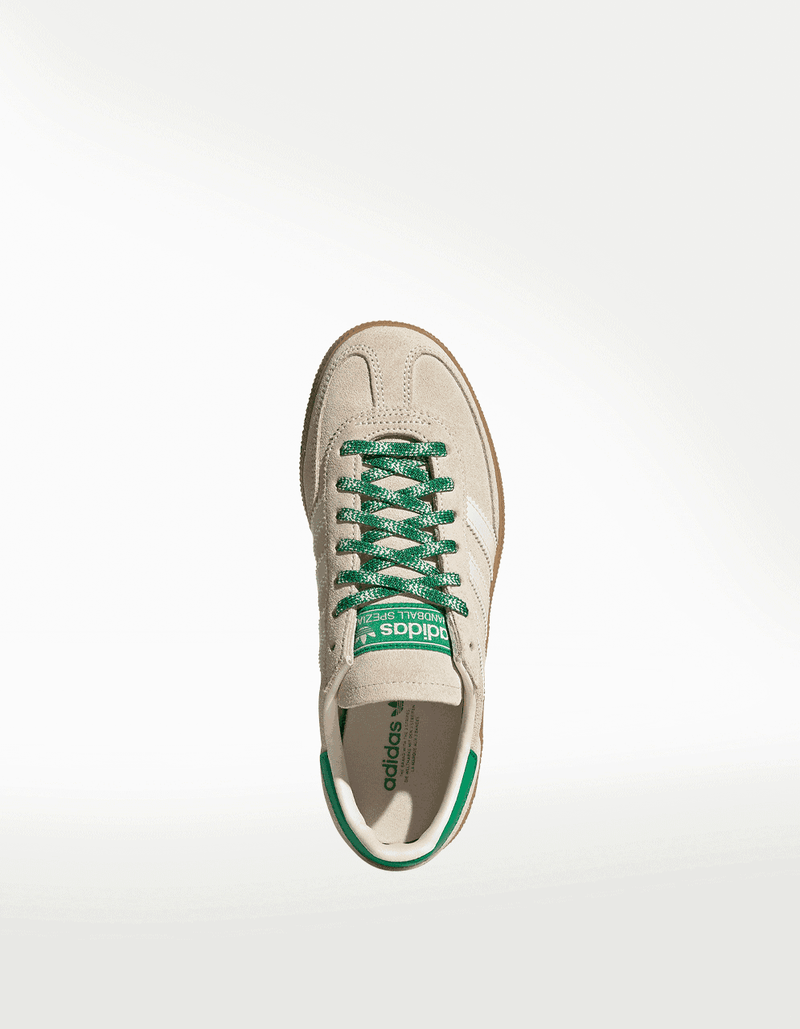 JQ5777_3_FOOTWEAR_Photography_Top-Portrait-View_transparent_2_11zon.png