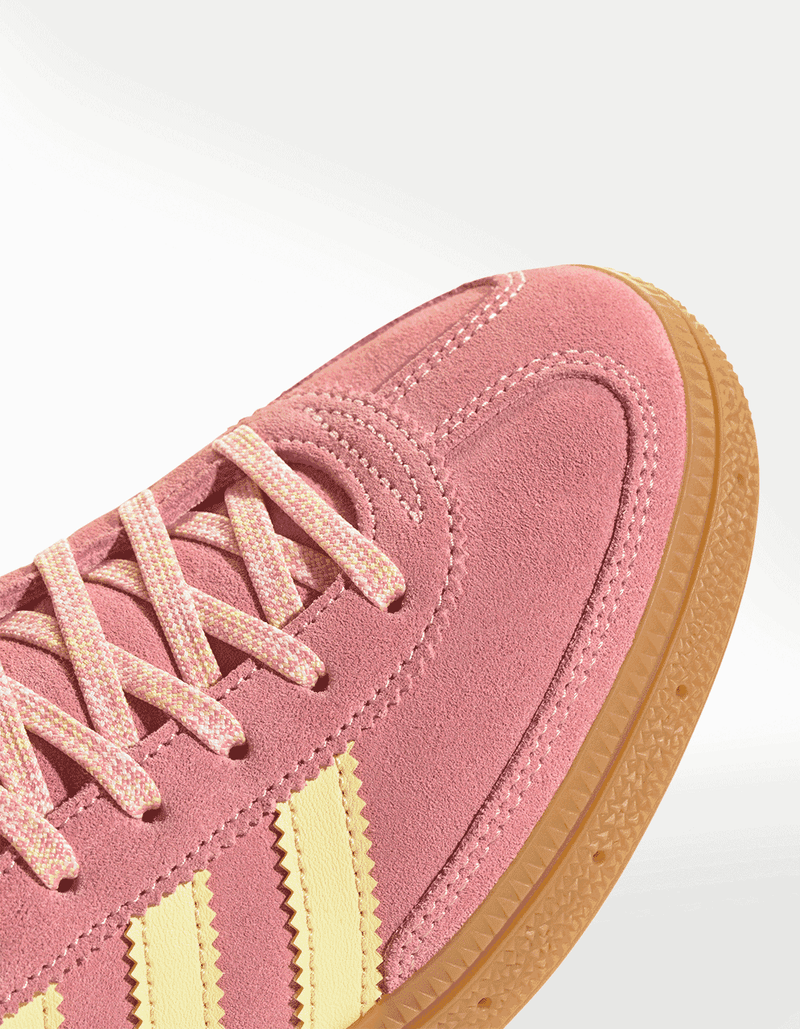 JQ5778_9_FOOTWEAR_Photography_Detail-View-2_transparent_9_11zon.png
