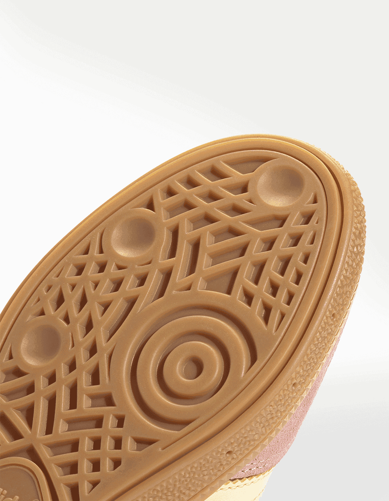 JQ5778_8_FOOTWEAR_Photography_Detail-View-1_transparent_8_11zon.png