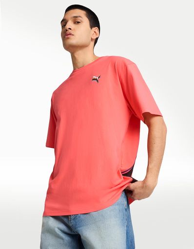 PLAYERA PUMA EQUAL LOVE CONFEDERATION RELAXED GRAPHIC