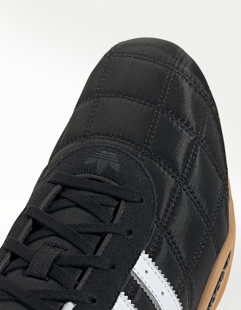 JQ5757_8_FOOTWEAR_Photography_Detail-View-1_transparent