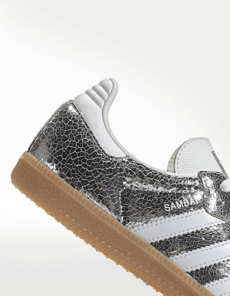 JR0035_9_FOOTWEAR_Photography_Detail-View-2_transparent