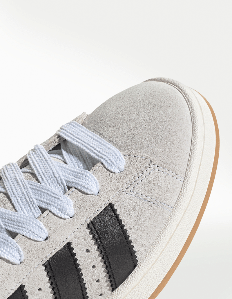 JR1646_8_FOOTWEAR_Photography_Detail-View-1_transparent
