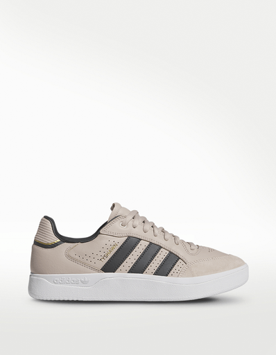 TENIS ADIDAS TYSHAWN LOW