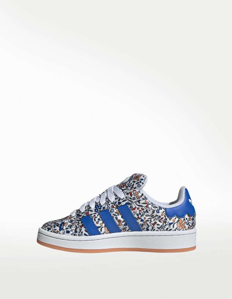 JS3805_5_FOOTWEAR_Photography_Side-Medial-Center-View_transparent