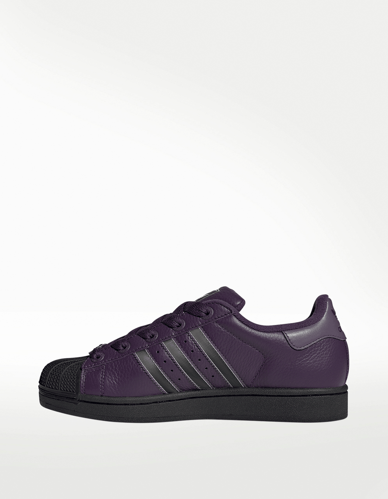 JQ6468_5_FOOTWEAR_Photography_Side-Medial-Center-View_transparent