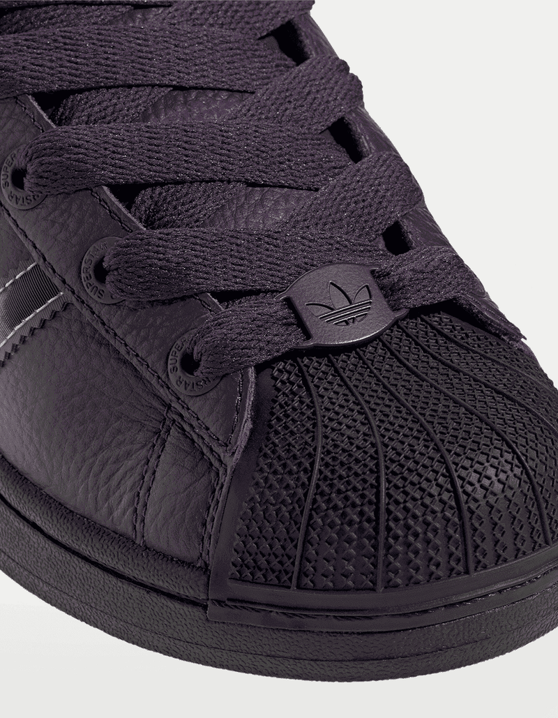 JQ6468_8_FOOTWEAR_Photography_Detail-View-1_transparent