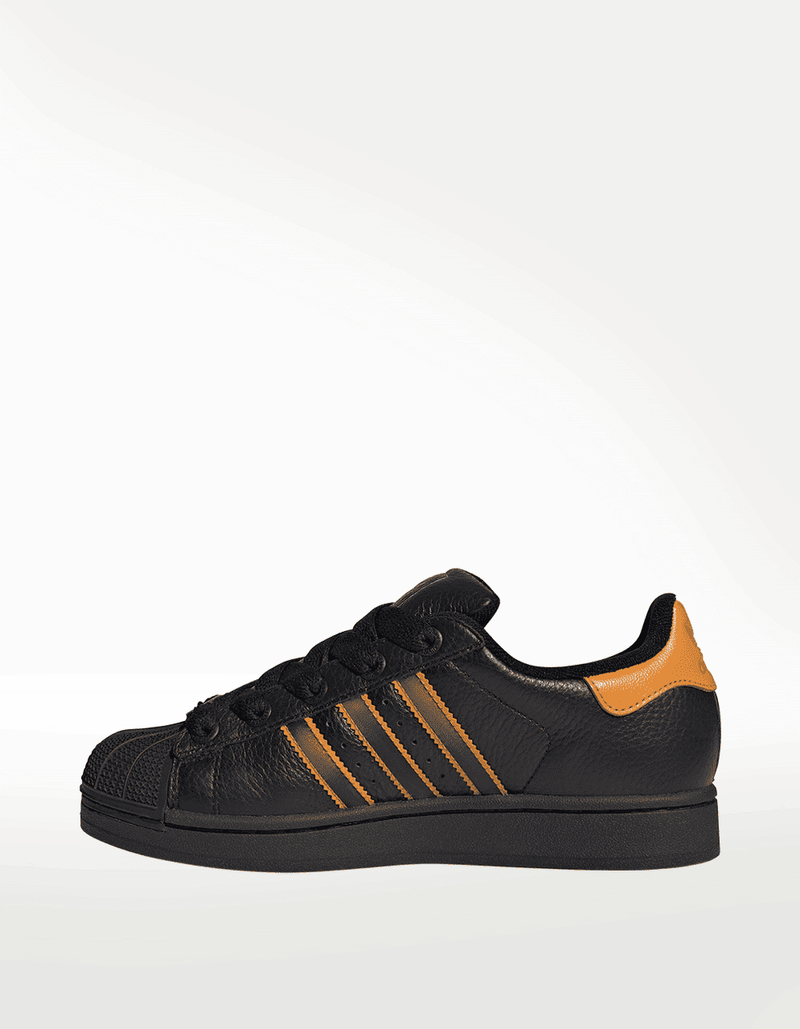 JQ6469_5_FOOTWEAR_Photography_Side-Medial-Center-View_transparent