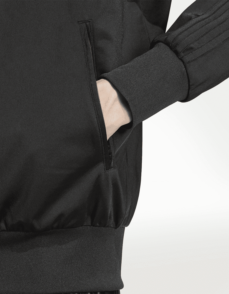 JY1347_6_APPAREL_On Model_Detail View 2_transparent