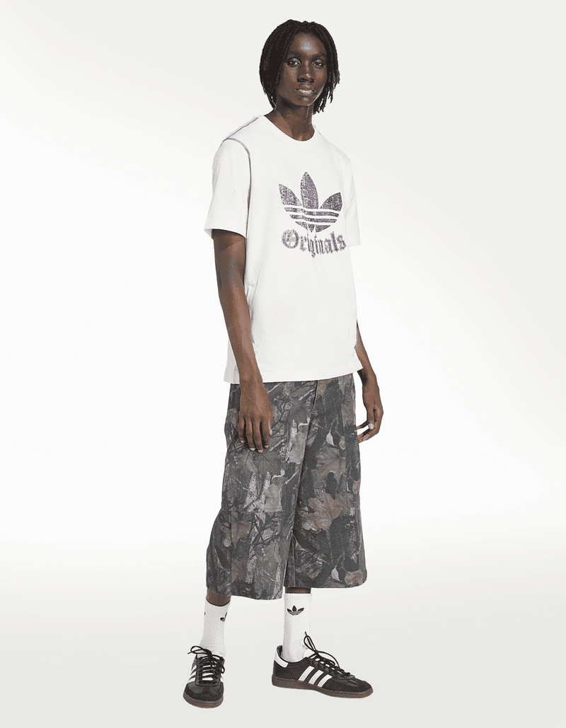 JY2760_4_APPAREL_On Model_Walking View_transparent