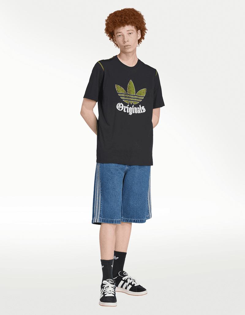 JY2761_4_APPAREL_On Model_Walking View_transparent
