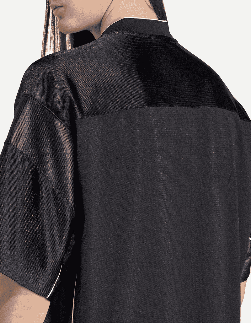 JY2763_6_APPAREL_On Model_Detail View 2_transparent