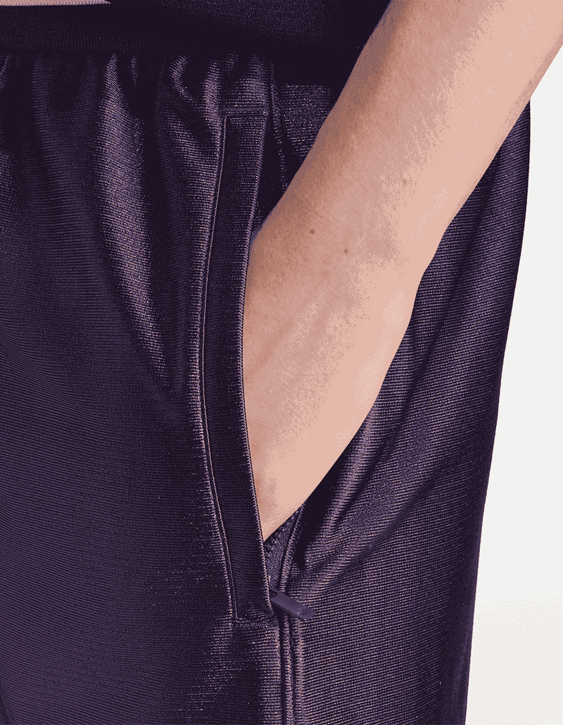 JY2768_6_APPAREL_On Model_Detail View 2_transparent
