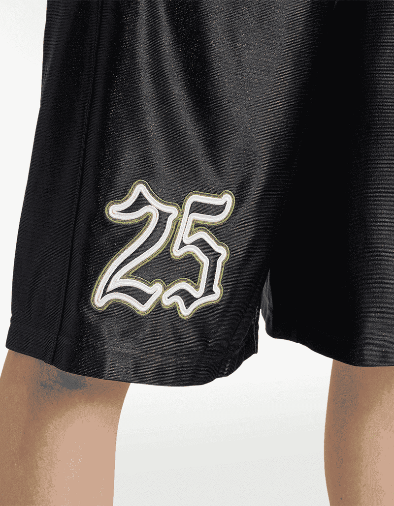JY2769_6_APPAREL_On-Model_Detail-View-2_transparent