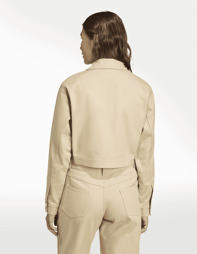 JX7600_3_APPAREL_On-Model_Back-View_transparent