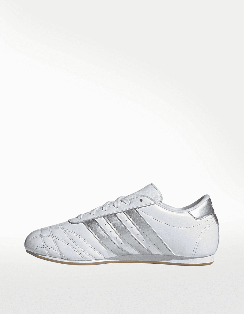 JS1192_5_FOOTWEAR_Photography_Side Medial Center View_transparent