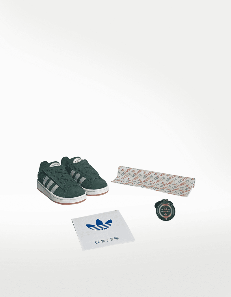 JR1045_10_FOOTWEAR_Photography_Pair-View_transparent