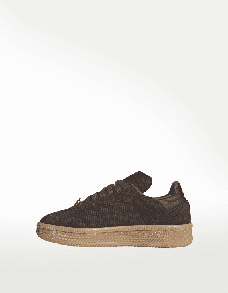 JQ8934_5_FOOTWEAR_Photography_Side-Medial-Center-View_transparent