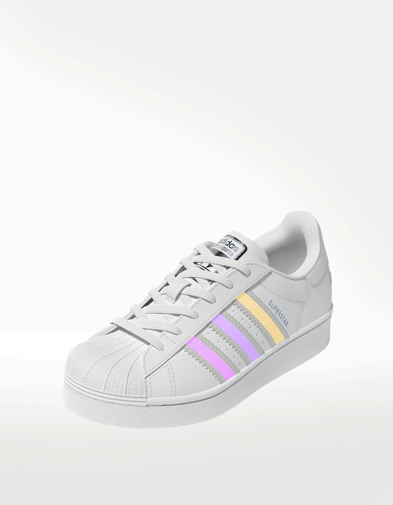 JQ6419_13_FOOTWEAR_3D---Rendering_Side-Lateral-Left-View_transparent