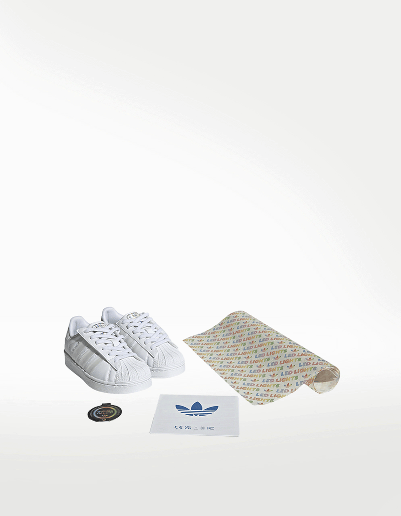 JQ6419_11_FOOTWEAR_Photography_Pair-View_transparent