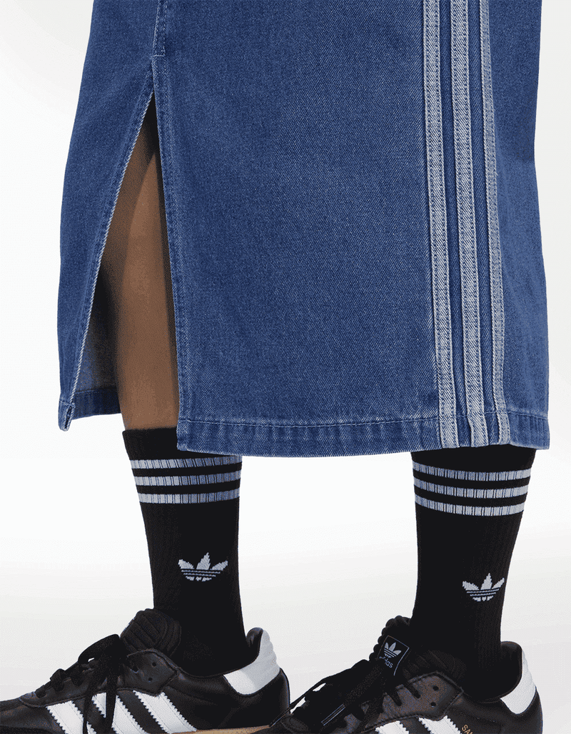JC7879_6_APPAREL_On-Model_Detail-View-2_transparent