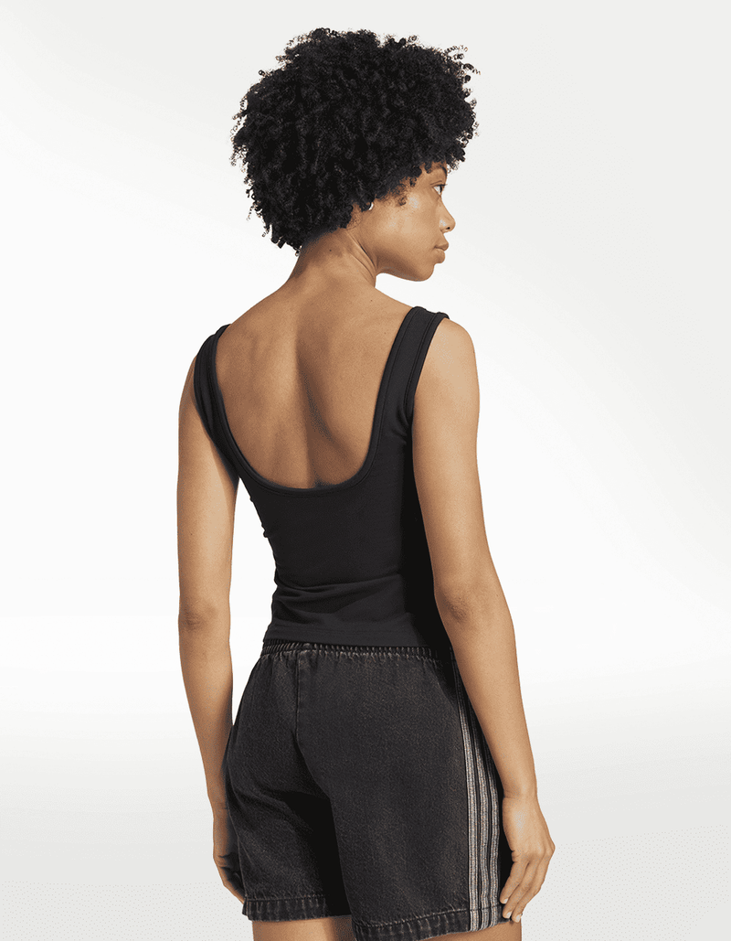 JW5990_3_APPAREL_On Model_Back View_transparent