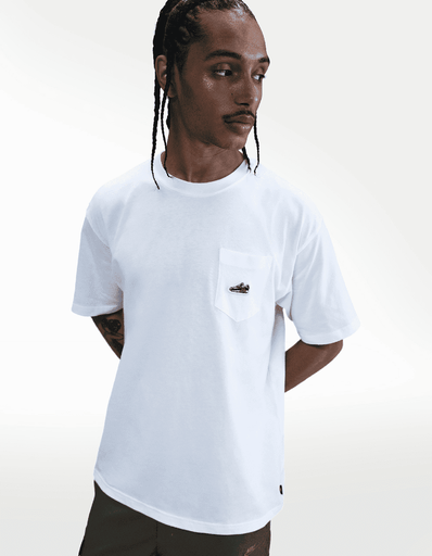 PLAYERA NIKE M NSW ACCS PATCH CNCT