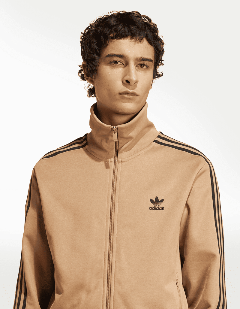 JY1278_5_APPAREL_On Model_Detail View 1_transparent