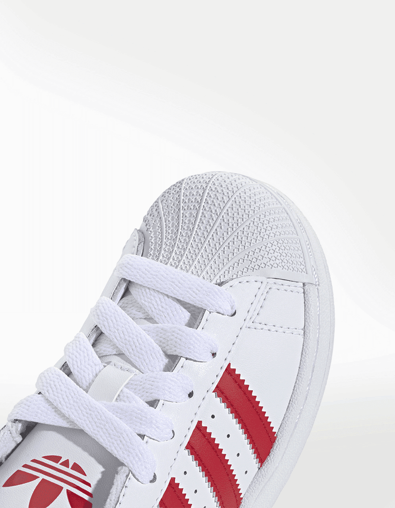 JR3833_8_FOOTWEAR_Photography_Detail View 1_transparent