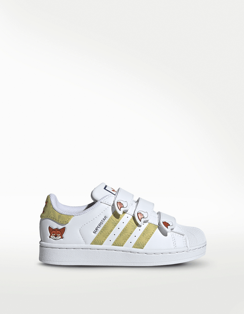 JQ1334_1_FOOTWEAR_Photography_Side-Lateral-Center-View_transparent