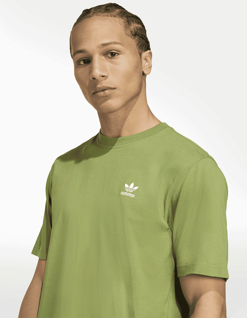 JV5938_5_APPAREL_On Model_Detail View 1_transparent