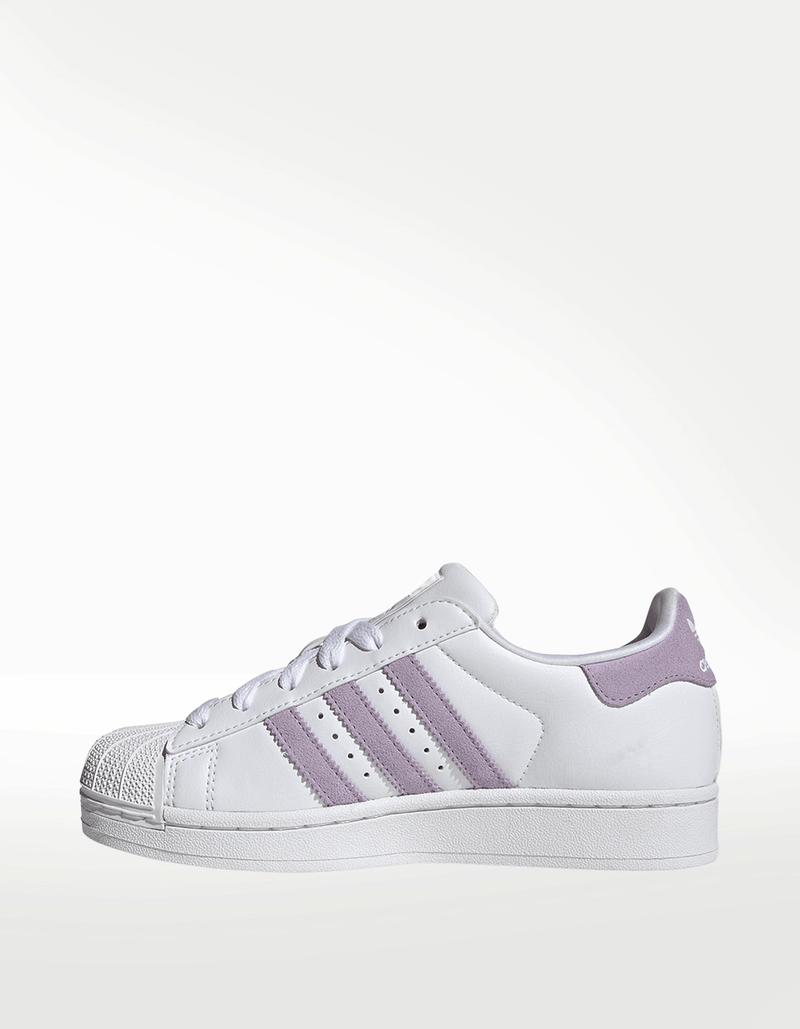 JS1297_5_FOOTWEAR_Photography_Side Medial Center View_transparent